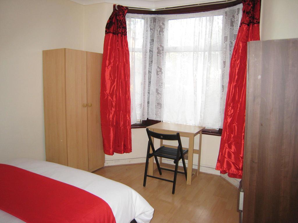 The Dream Resthouse Hotel London Room photo