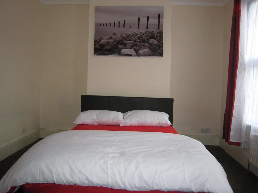The Dream Resthouse Hotel London Room photo