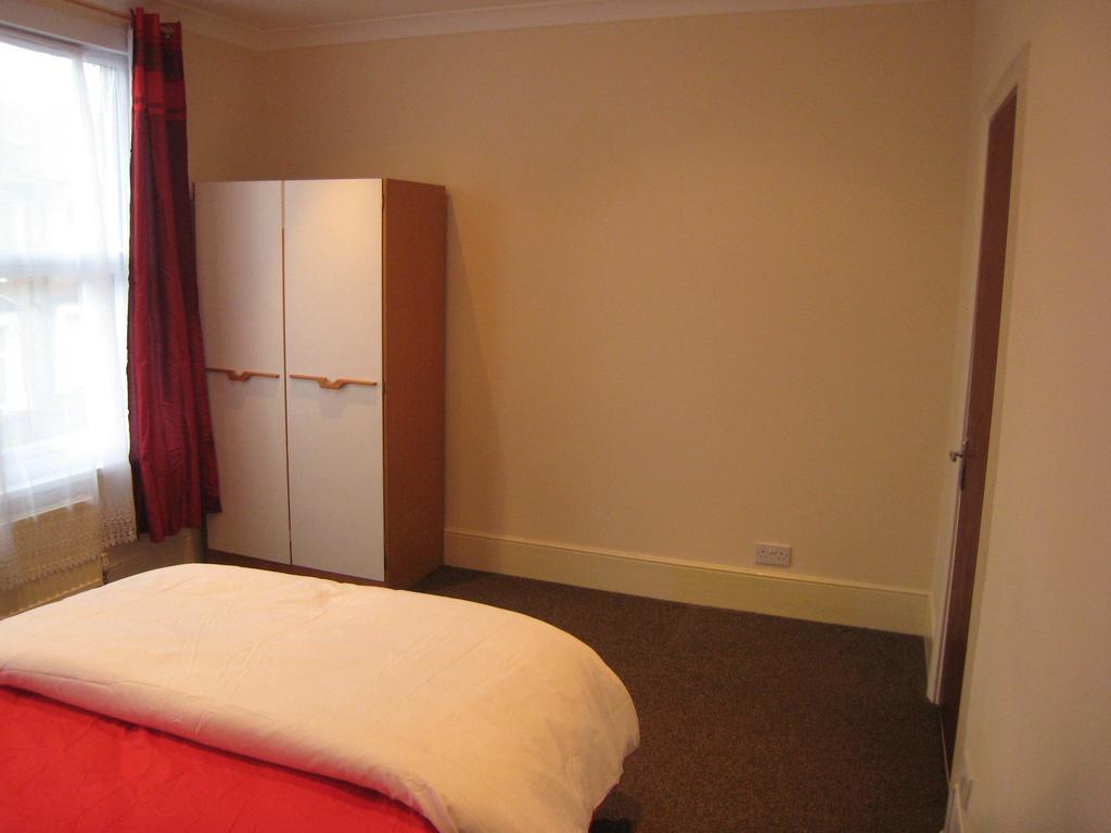The Dream Resthouse Hotel London Room photo