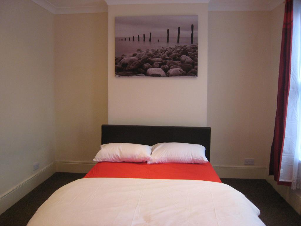 The Dream Resthouse Hotel London Room photo