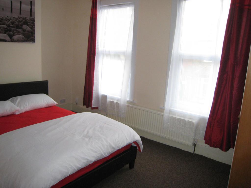 The Dream Resthouse Hotel London Room photo